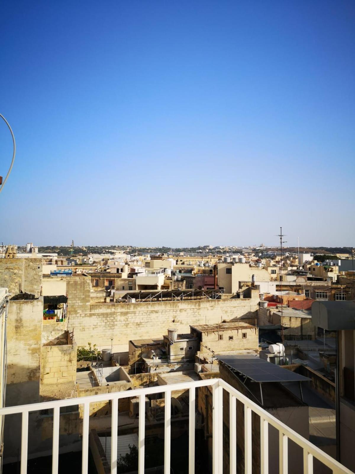 شقة Minimal & Arty Townhouse Hamrun المظهر الخارجي الصورة